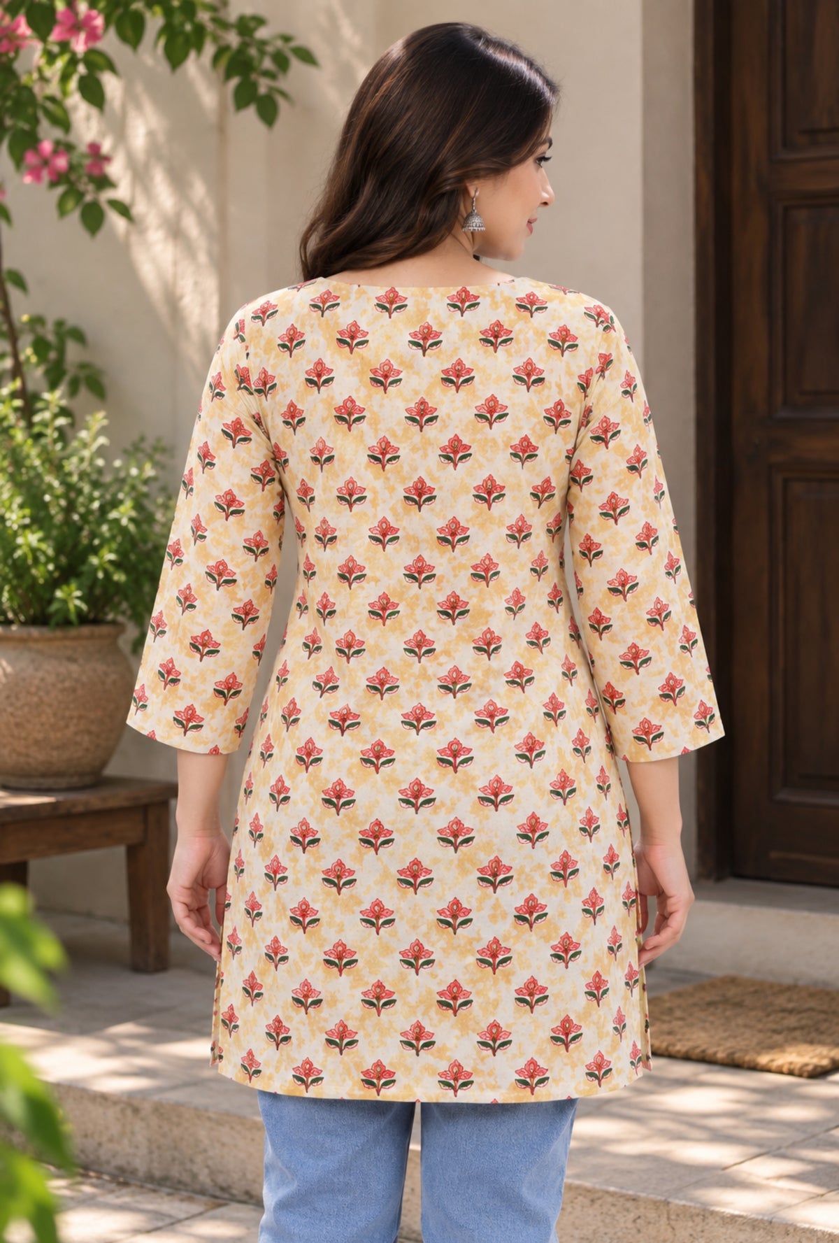 Gulnar Floral Short Kurti